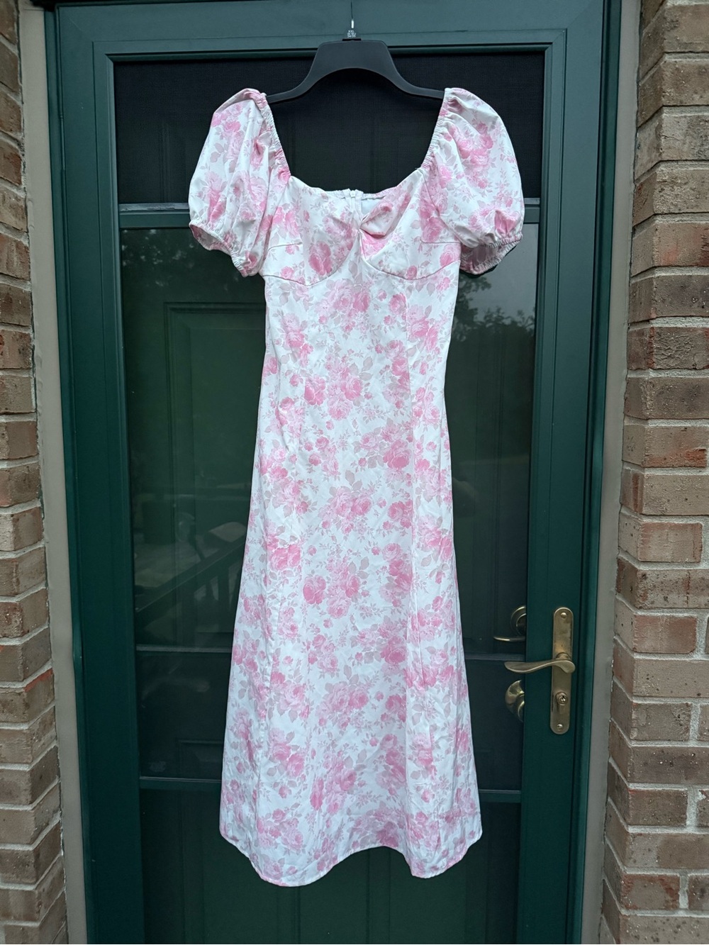 SHEIN Pink and White Floral Puff-Sleeve Maxi Dress